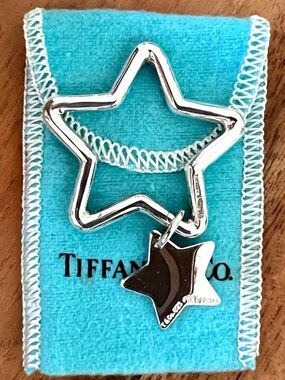 VTG Rare Tiffany & Co. Sterling Silver Star-Shaped Key Ring with Original Box